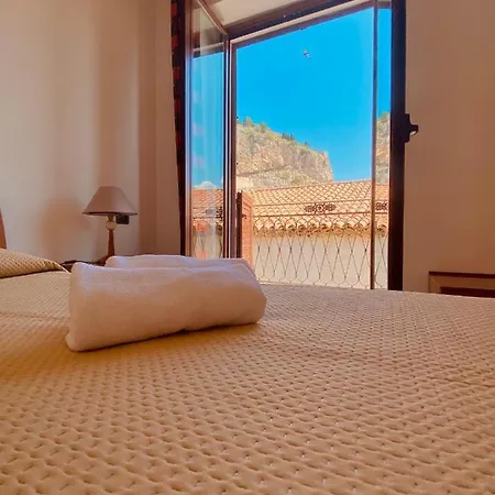 Alberti's House Apartment