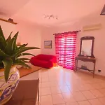 Alberti's House צ'פאלו