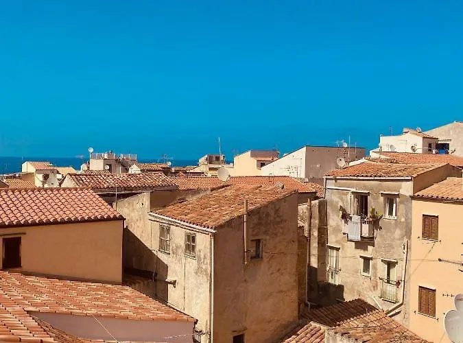 Alberti's House * Cefalù