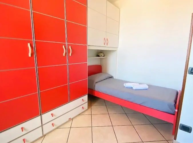 Alberti's House Апартаменти Чефалу